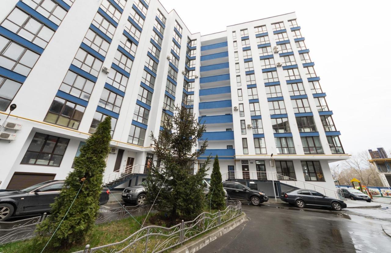 Апартаменты на Центральной улице Київ Екстер'єр фото